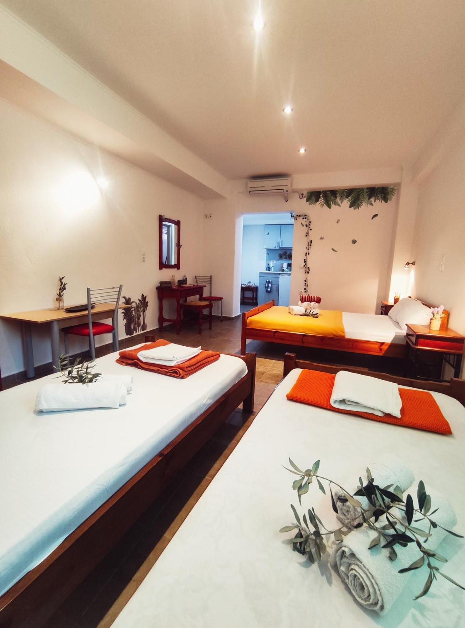 Rena'S Rooms Μελίντα Melinta Rom bilde